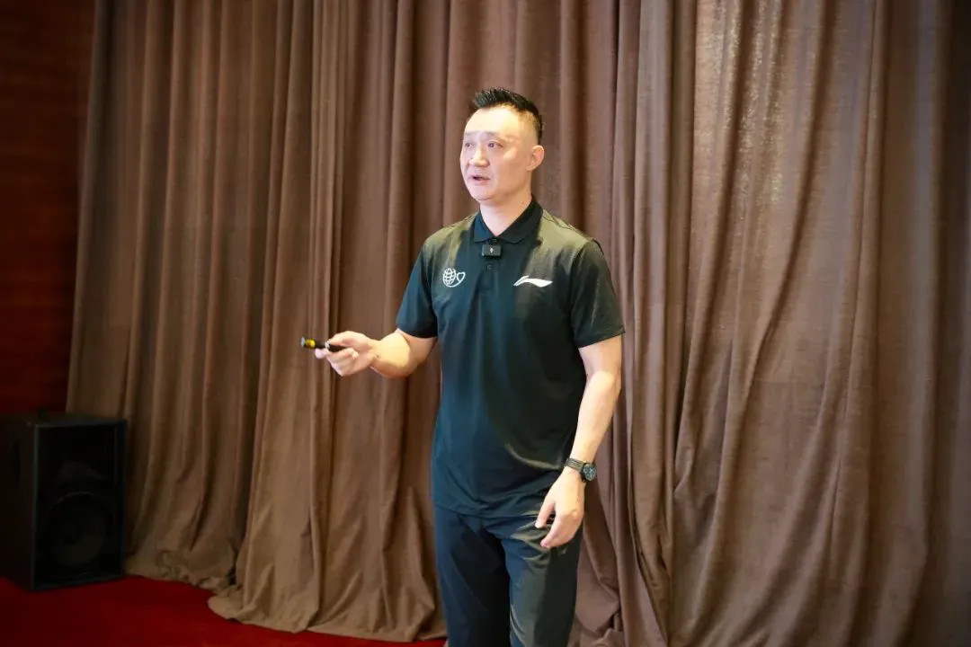 如何通过参加杯赛提升篮球训练效果_1